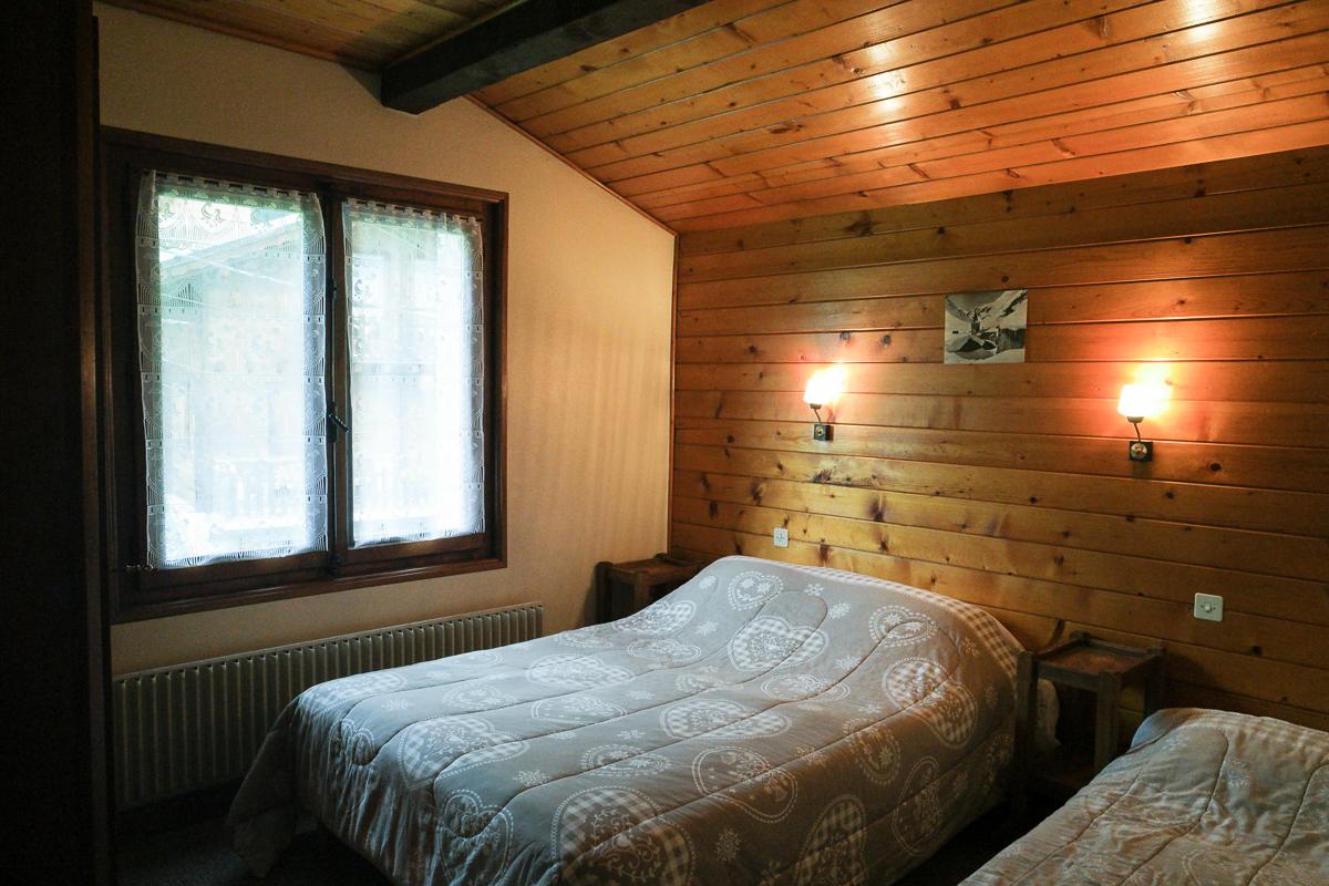 Chambre 2 : 2 lits simples