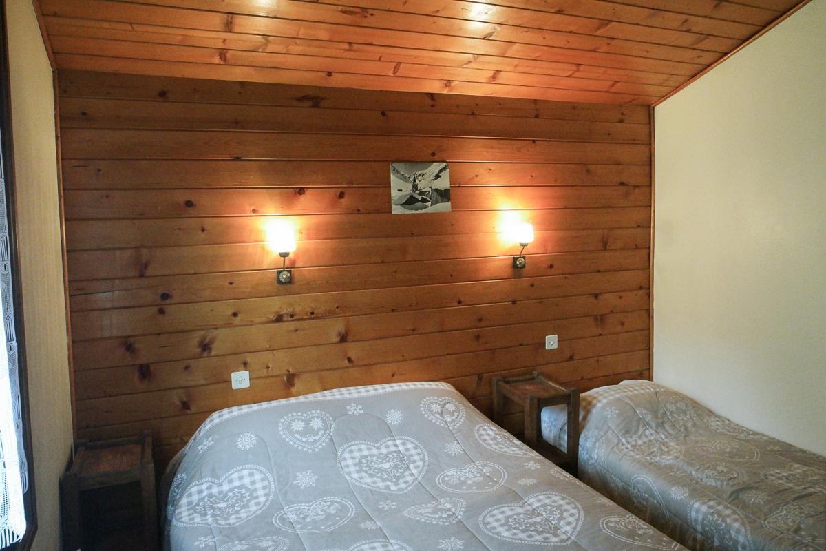 Chambre 2 : 2 lits simples